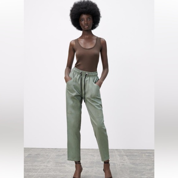 Zara straight Pants in Green - Picture 2 of 12